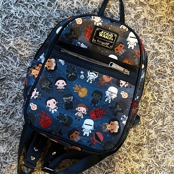 Loungefly Star Wars Mini Backpack - Picture 1 of 3
